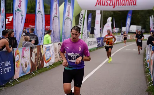 Nie pozostawili złudzeń! W tym roku Bieg Górski na 11 km należał do nich [WIDEO] - 100